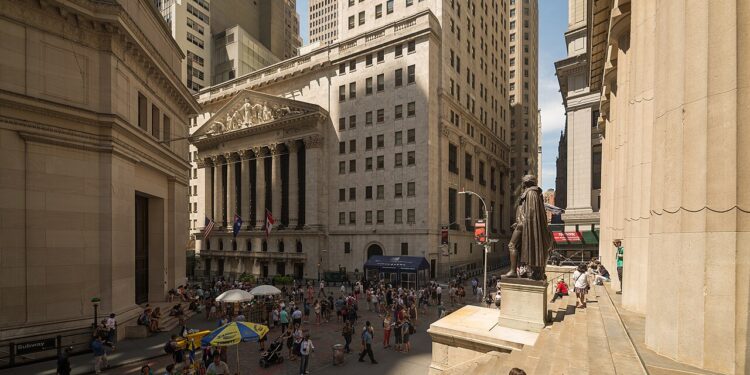 Fachada de la Bolsa de Valores de Nueva York en Wall Street