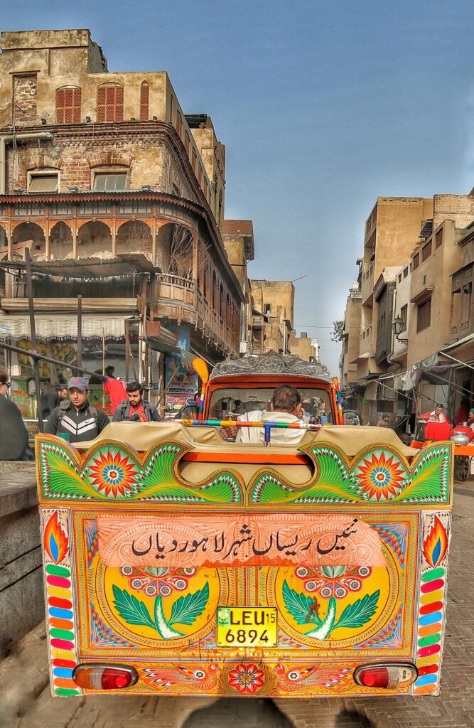 Vista de la ciudad amurallada de Lahore, Pakistán
