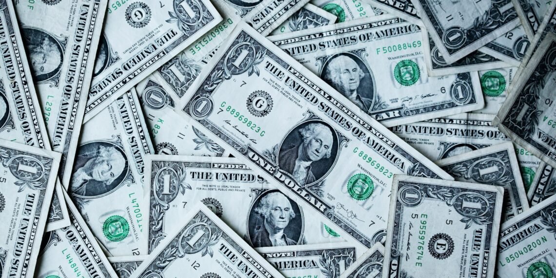 Billetes de un dólar estadounidense, en alusión a la economía y la Reserva Federal