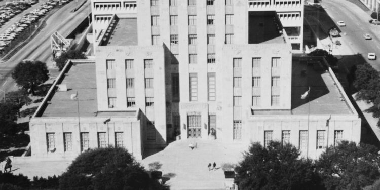 Vista aerea del edificio del Ayuntamiento de Houston, Texas