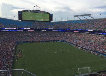 Partido de fútbol en el Bank of America Stadium de Charlotte, Carolina del Norte
