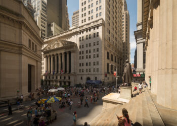 Edificio de la Bolsa de Valores de Nueva York en Wall Street