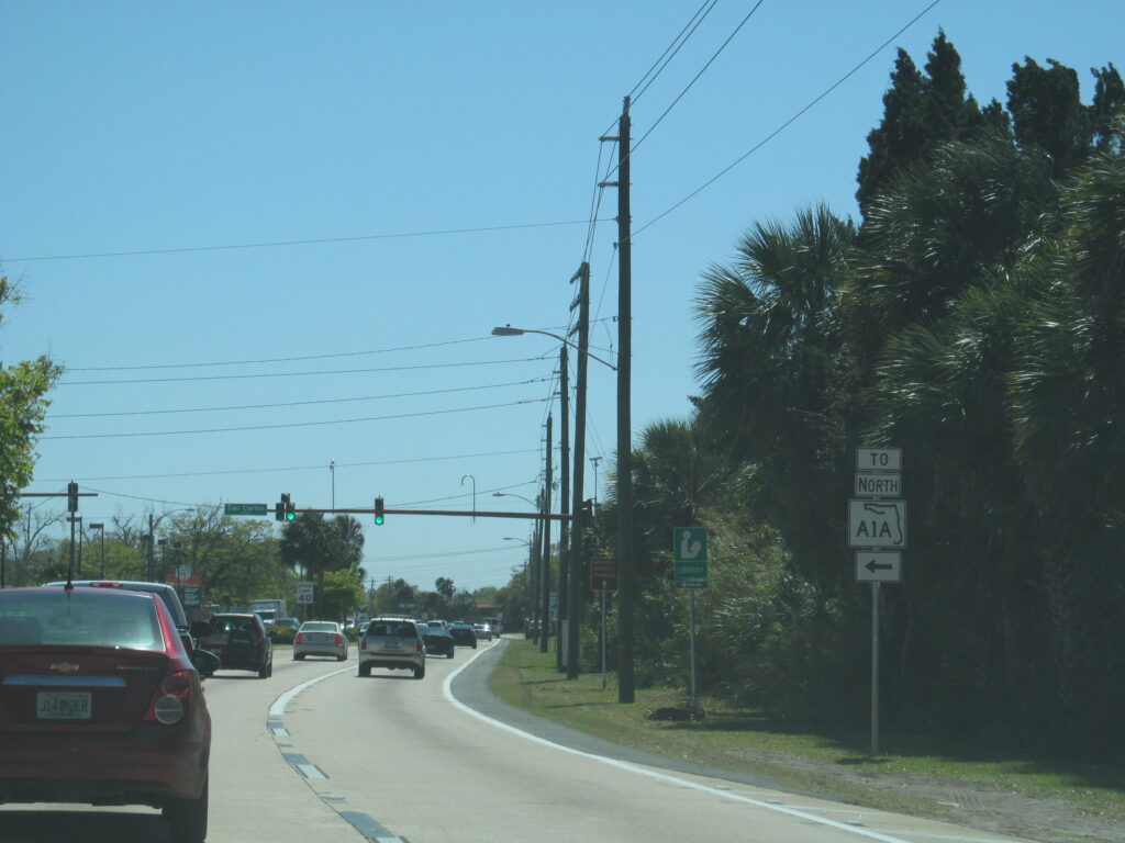 Carretera estatal en Florida con tráfico
