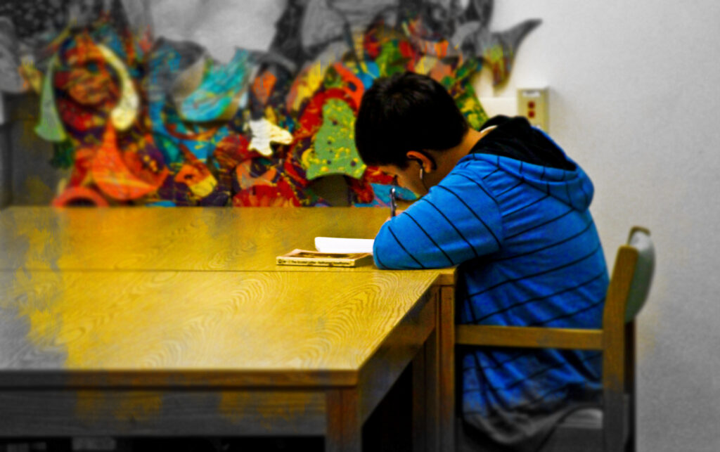 Útiles escolares en exhibición durante la temporada de regreso a clases