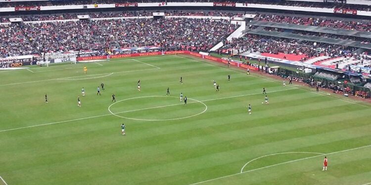 Vista del interior del Estadio Azteca en la Ciudad de México