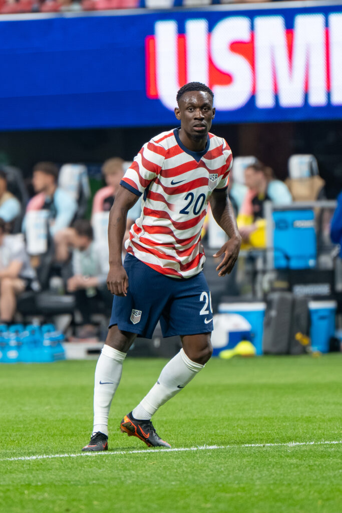 Folarin Balogun durante un partido de la selección de Estados Unidos ante Bélgica
