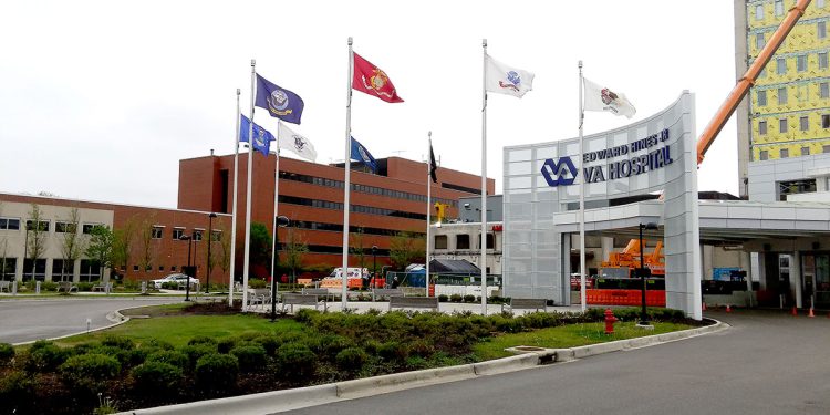 Edificio de un hospital del sistema de salud para veteranos