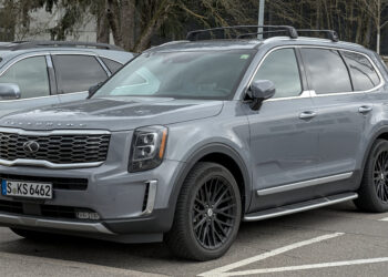 Camioneta Kia Telluride, modelo incluido en el retiro por riesgo de incendio