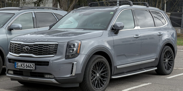 Camioneta Kia Telluride, modelo incluido en el retiro por riesgo de incendio