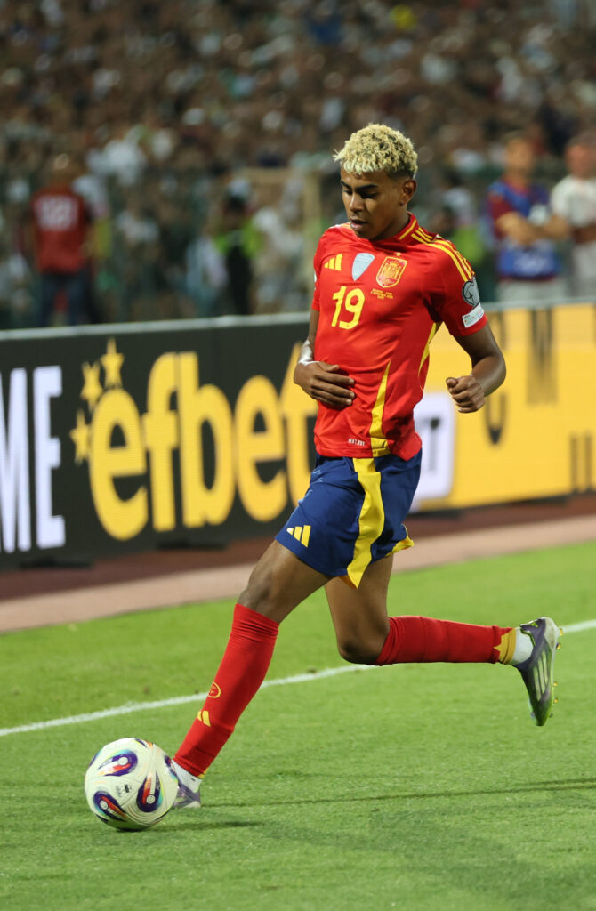 El futbolista Lamine Yamal, estrella de la selección de España