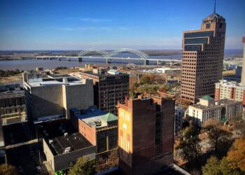 Panorama de la ciudad de Memphis, Tennessee, junto al río Misisipi