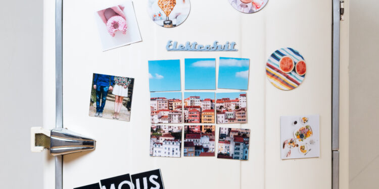 Refrigerador de estilo retro, similar a los modelos incluidos en el retiro del mercado