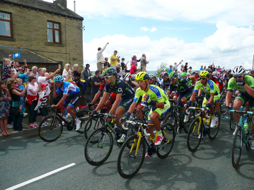 Ciclistas en el pelotón del Tour de Francia
