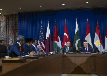 El presidente Donald Trump en una reunión con el presidente turco Recep Tayyip Erdogan