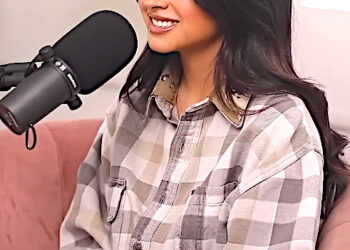La cantante estadounidense de origen mexicano Becky G en un evento en 2023