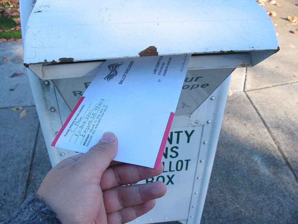 Buzón oficial para depositar boletas de voto por correo