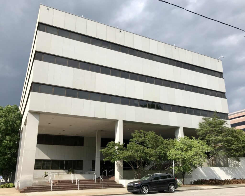Edificio de oficinas legislativas de Carolina del Norte en Raleigh