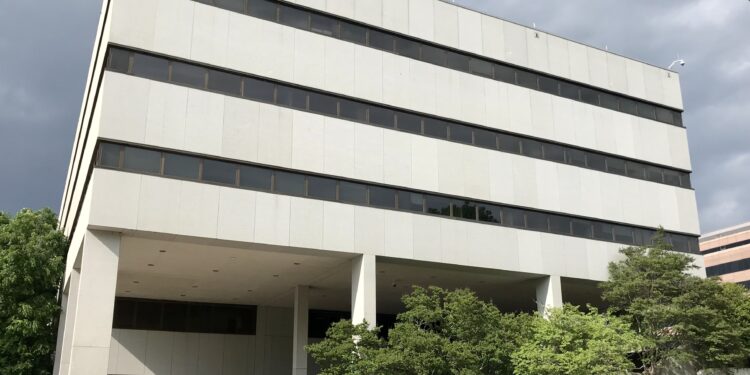 Edificio de oficinas legislativas de Carolina del Norte en Raleigh