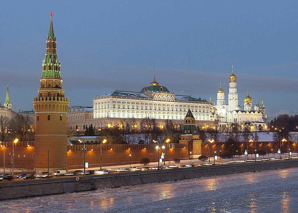 Vista del Kremlin de Moscú, sede del gobierno ruso