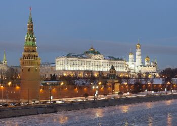 Vista del Kremlin de Moscú, sede del gobierno ruso