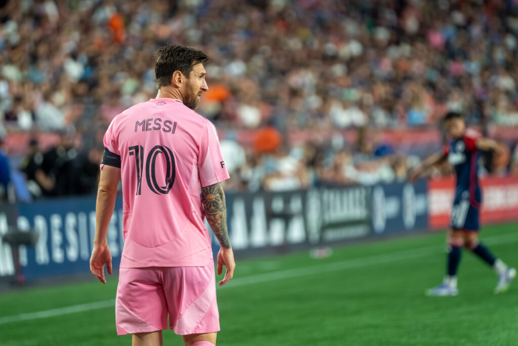 Lionel Messi en acción durante un partido con el Inter Miami