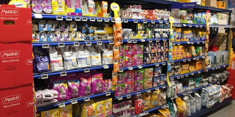Estantes de un supermercado, imagen sobre precios e inflación