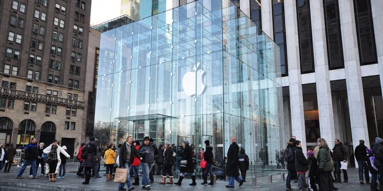 Cubo de cristal de la tienda de Apple en la Quinta Avenida de Nueva York