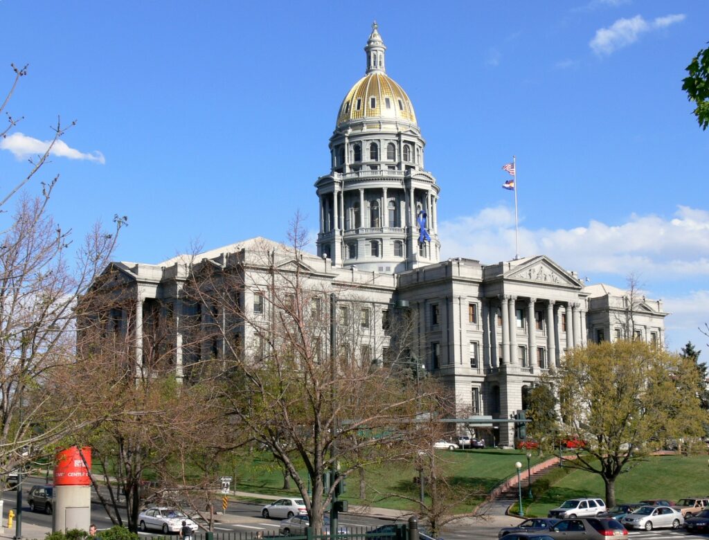 El edificio del Capitolio estatal de Colorado en Denver, sede del gobierno estatal