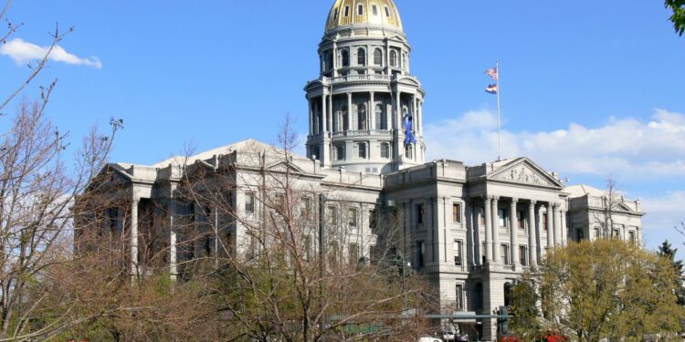 El edificio del Capitolio estatal de Colorado en Denver, sede del gobierno estatal