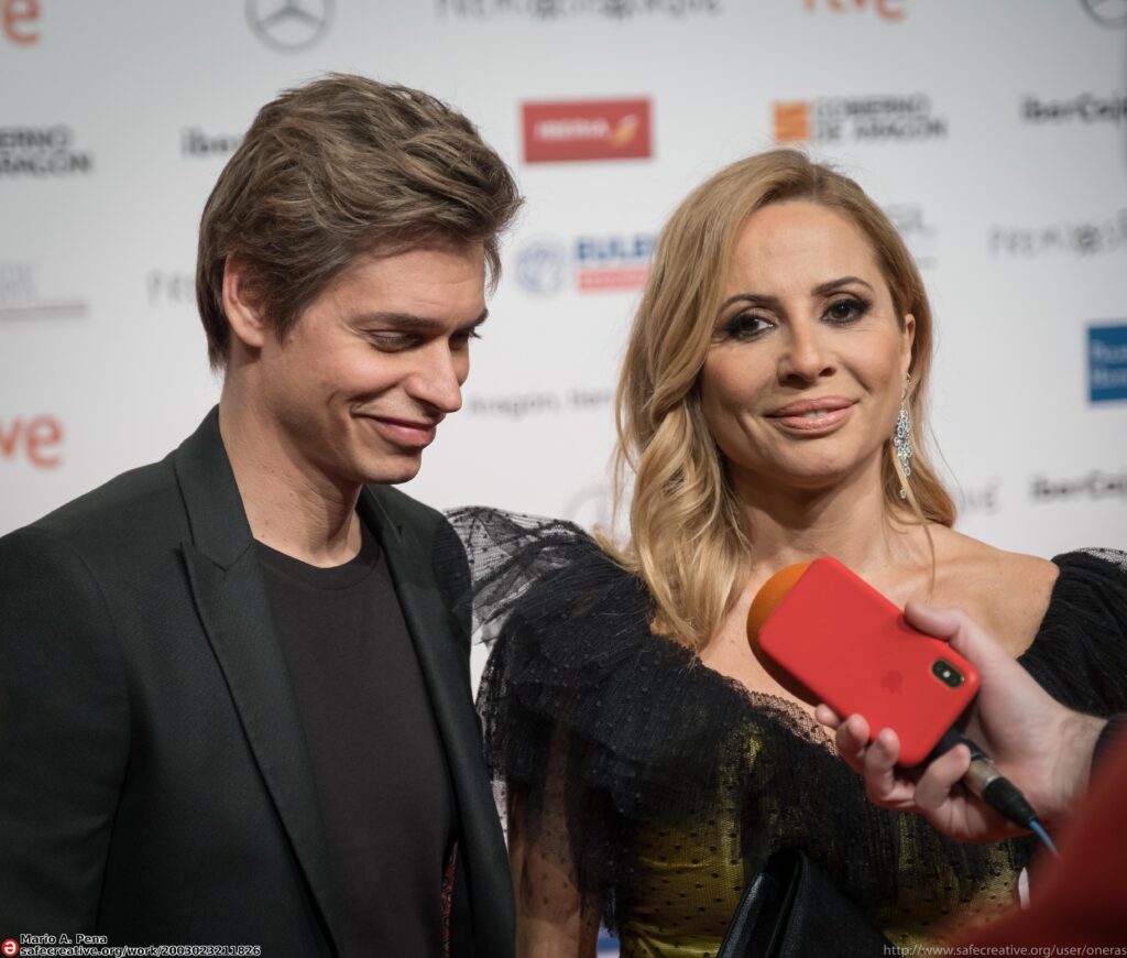 Los cantantes Carlos Baute y Marta Sánchez juntos