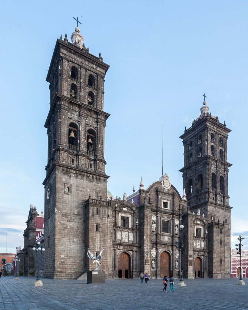 Catedral de Puebla en el centro histórico de la ciudad de Puebla, México
