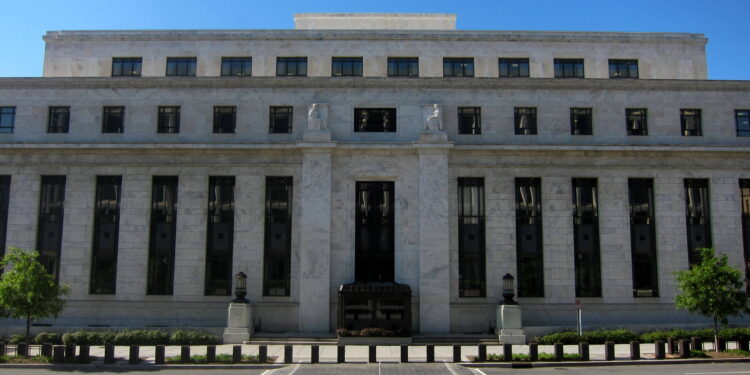 Fachada del edificio Eccles de la Reserva Federal en Washington