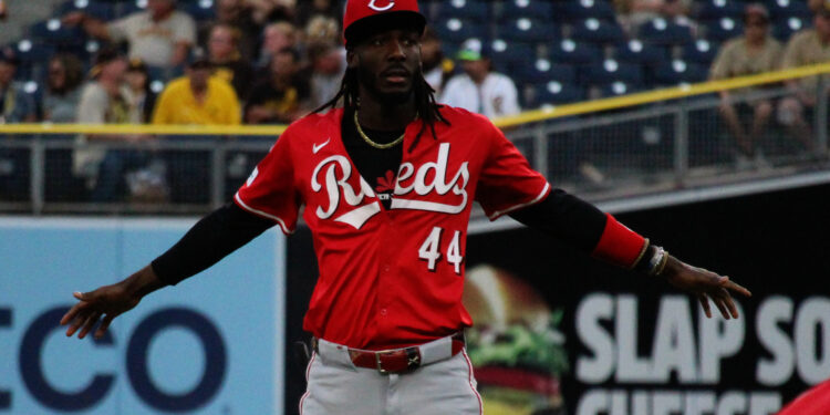 El pelotero dominicano Elly De La Cruz de los Rojos de Cincinnati