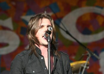 El cantante colombiano Juanes durante una presentación en vivo