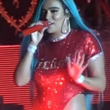 La cantante colombiana Karol G durante una presentación