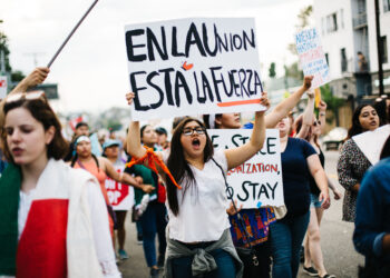 Marcha por los derechos de los inmigrantes en Los Angeles