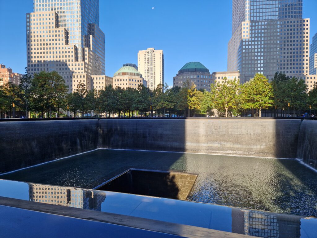 Estanque conmemorativo del Monumento Nacional del 11 de Septiembre en Nueva York
