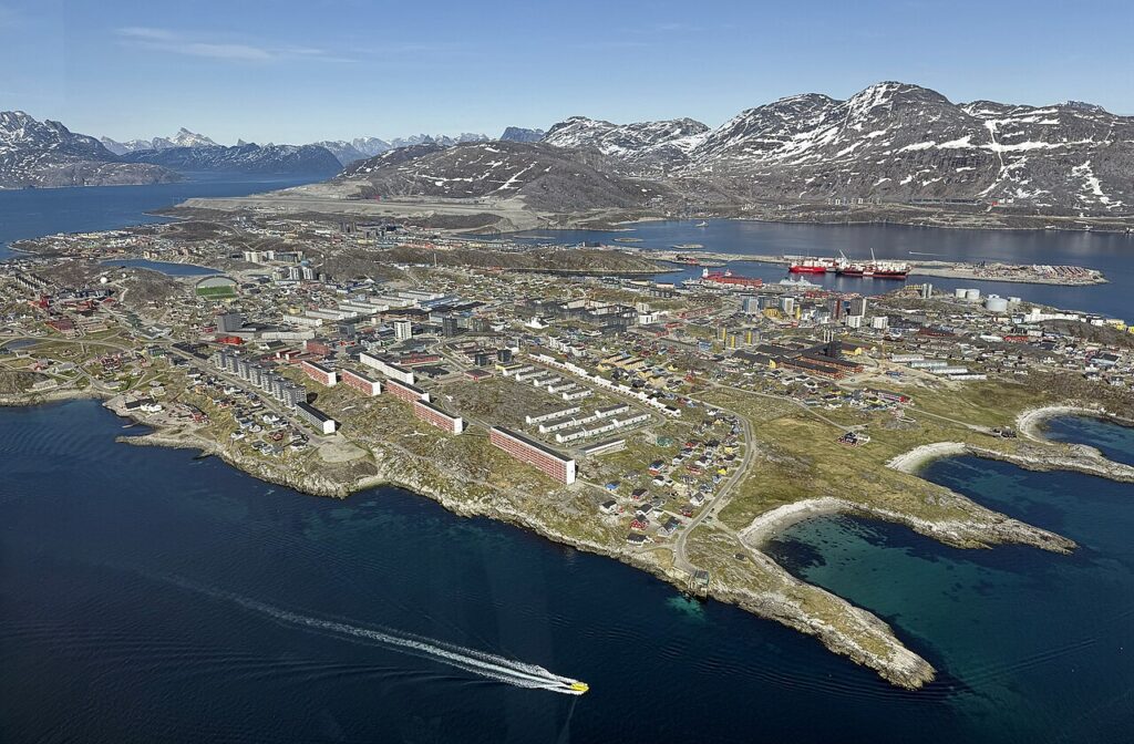 Vista aérea de Nuuk, la capital de Groenlandia
