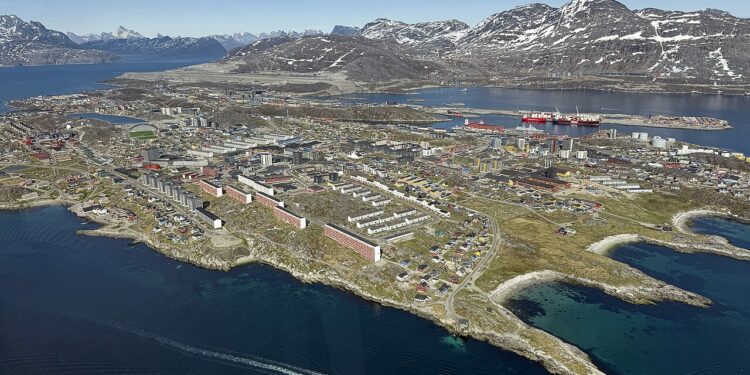 Vista aérea de Nuuk, la capital de Groenlandia