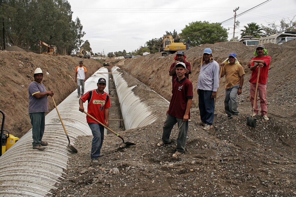 Trabajadores mexicanos de la construcción en una obra