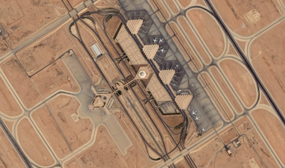 Vista del Aeropuerto Internacional Rey Khalid de Riad, Arabia Saudita