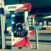 Surtidor de combustible en una gasolinera