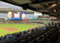 Juego de los Cerveceros de Milwaukee en el estadio American Family Field