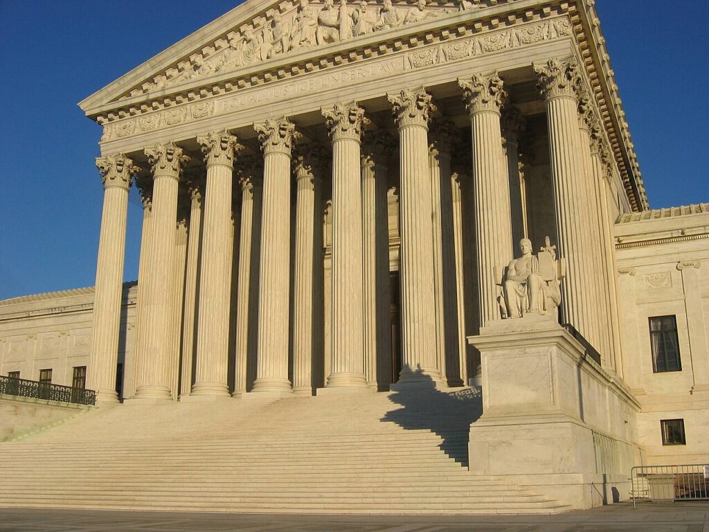 Fachada del edificio de la Corte Suprema de Estados Unidos en Washington