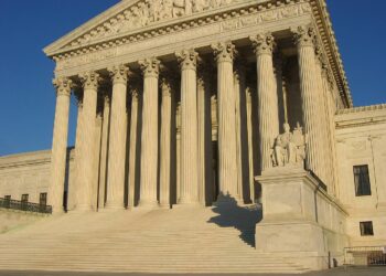 Fachada del edificio de la Corte Suprema de Estados Unidos en Washington