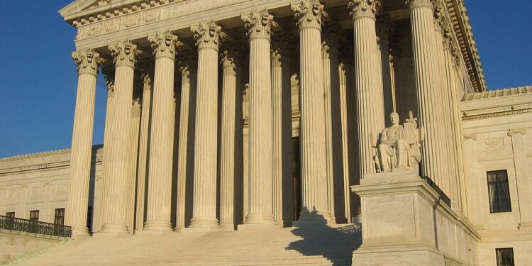 Fachada del edificio de la Corte Suprema de Estados Unidos en Washington