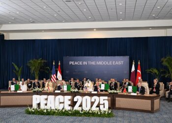 Lideres mundiales reunidos en la cumbre de paz de Sharm el-Sheikh, Egipto