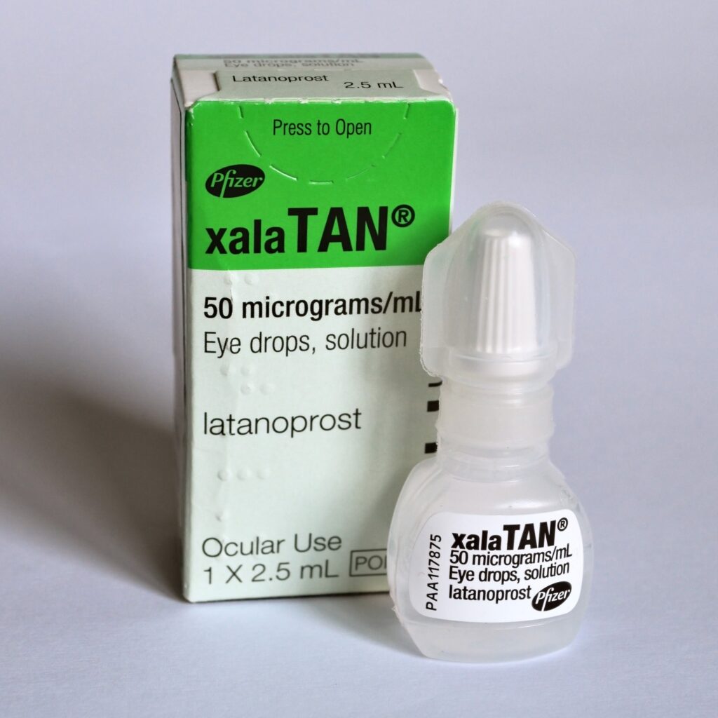 Frasco de gotas oftalmicas lubricantes