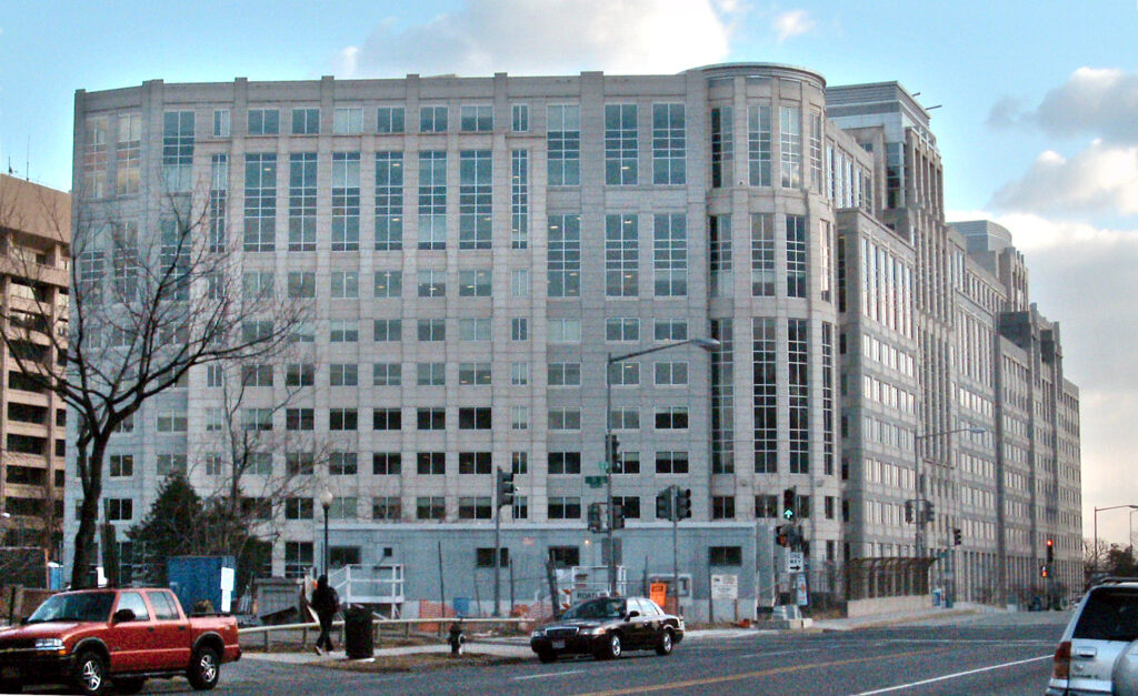 Edificio sede de la agencia de Inmigracion y Control de Aduanas ICE en Washington