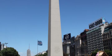El Obelisco, monumento emblemático de Buenos Aires, Argentina
